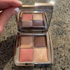 Hourglass Ambient Lighting Edit